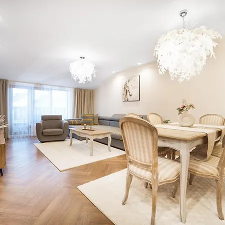 アパート Luxury 2 Bedroom - Breakfast - Free Parking バンスコ