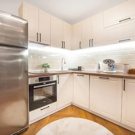 Daire Luxury 2 Bedroom - Breakfast - Free Parking *