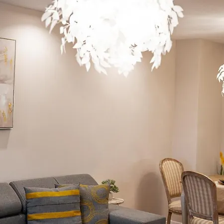 Luxury 2 Bedroom - Breakfast - Free Parking Daire Bansko