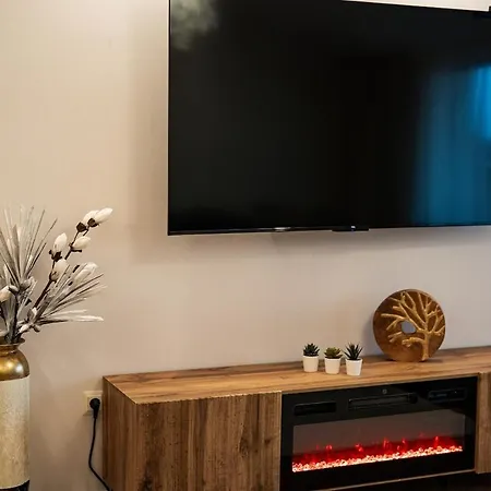 Luxury 2 Bedroom - Breakfast - Free Parking Daire Bansko