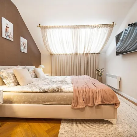 アパート Luxury 2 Bedroom - Breakfast - Free Parking バンスコ